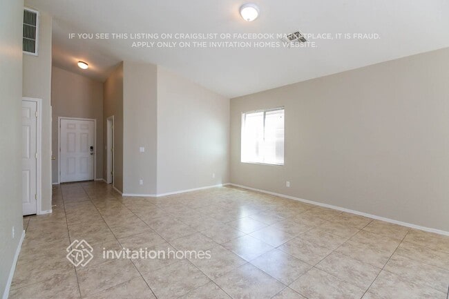 5617 W Ellis Dr in Phoenix, AZ - Building Photo - Building Photo