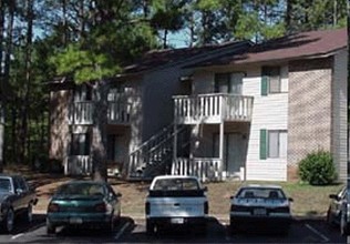 Pineview Landing in Talladega, AL - Building Photo - Building Photo