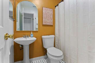 2401 Gordon St in Tampa, FL - Building Photo - Building Photo
