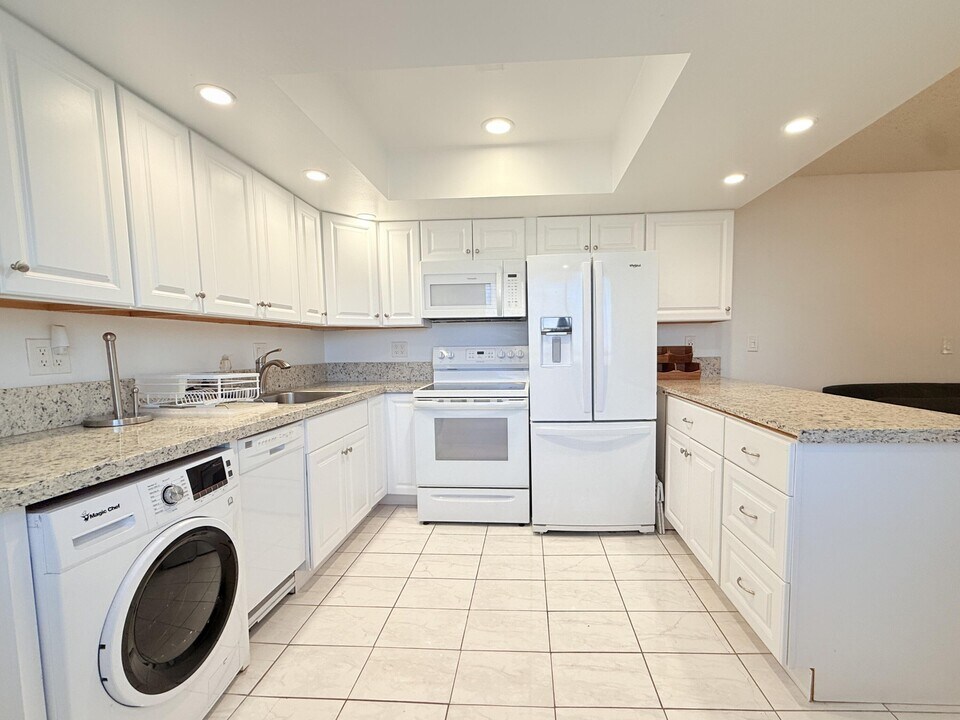 64281 Spyglass Ave in Desert Hot Springs, CA - Building Photo
