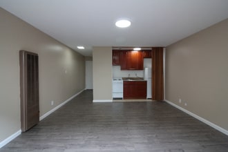 2220 Lake Rd in Belmont, CA - Building Photo - Building Photo