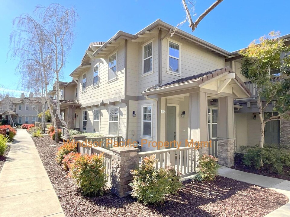 2213 Joree Ln in San Ramon, CA - Building Photo