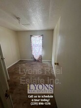 228 E Grow St in Colquitt, GA - Building Photo - Building Photo