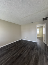 3009 Allred Dr-Unit -B in Auburndale, FL - Building Photo - Building Photo