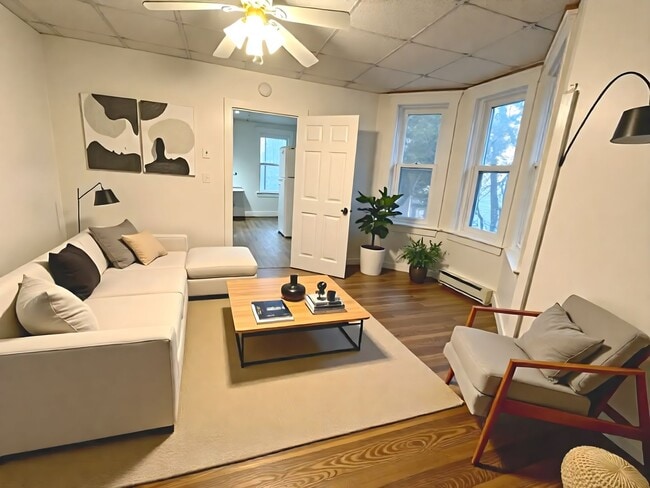 property at 218 S Market St