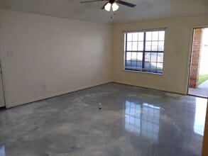 3307 Alicante Ct, Unit B in Killeen, TX - Building Photo - Building Photo