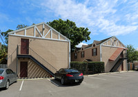 3809-3811 W Platt St in Tampa, FL - Foto de edificio - Building Photo