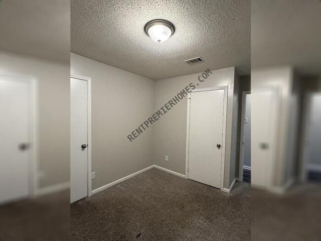 property at 1 Acorn Pl