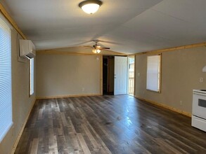 7787 Felder Ln in Conroe, TX - Building Photo - Building Photo