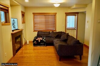 3010B NE 137th St in Seattle, WA - Building Photo - Building Photo