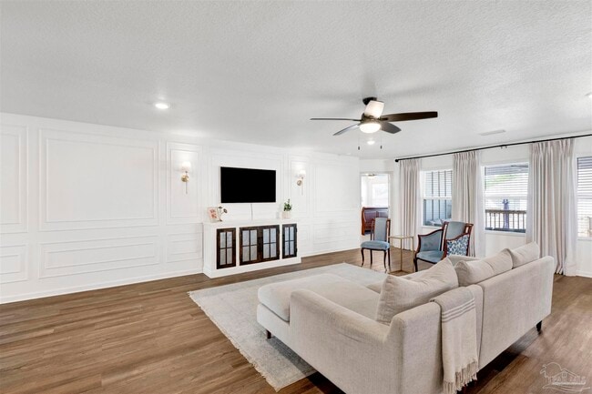 3869 James Stovall St in Bellview, FL - Building Photo - Building Photo