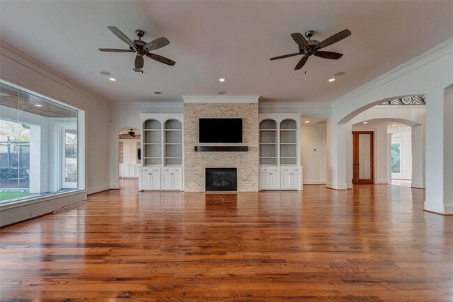 property at 5410 Valerie St