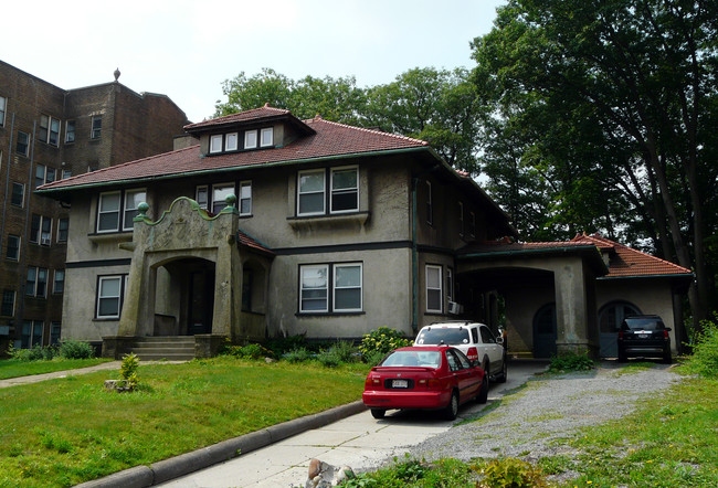 1954 Commonwealth Ave in Brighton, MA - Building Photo - Building Photo