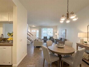 32 Tradewinds in Aliso Viejo, CA - Foto de edificio - Building Photo