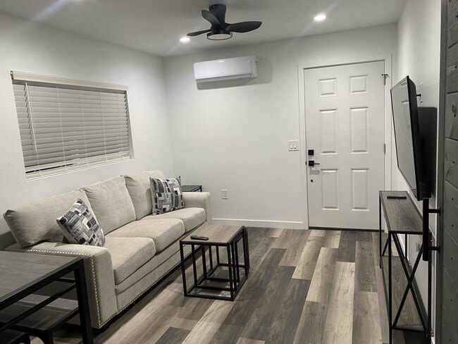 1788 Shadewood Ln in San Diego, CA - Building Photo - Building Photo