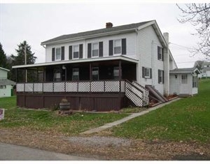 126-127 Leisenring Ave in Connellsville, PA - Building Photo