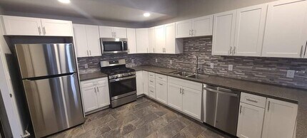 423 Brealyn Ct in Grand Junction, CO - Building Photo - Building Photo