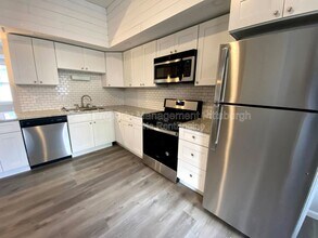 2140 Lowrie St in Pittsburgh, PA - Building Photo - Building Photo