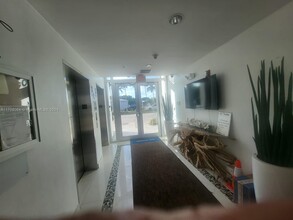 6305 Indian Creek Dr in Miami Beach, FL - Building Photo - Building Photo