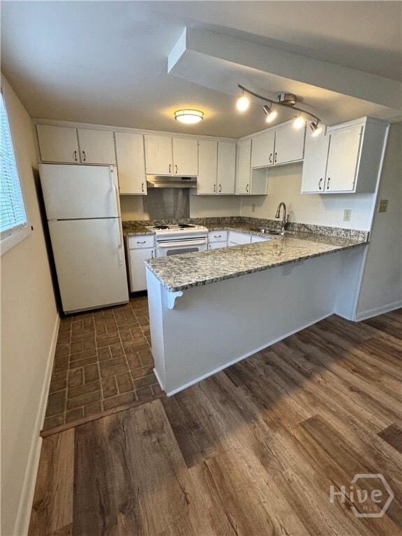 property at 210 Westview Dr