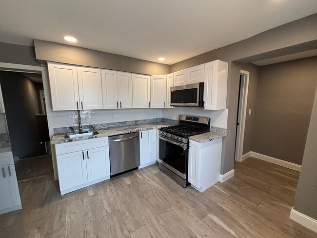 4516 Ritchie St, Unit B
