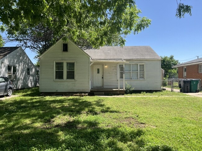 property at 1440 SW 24th St