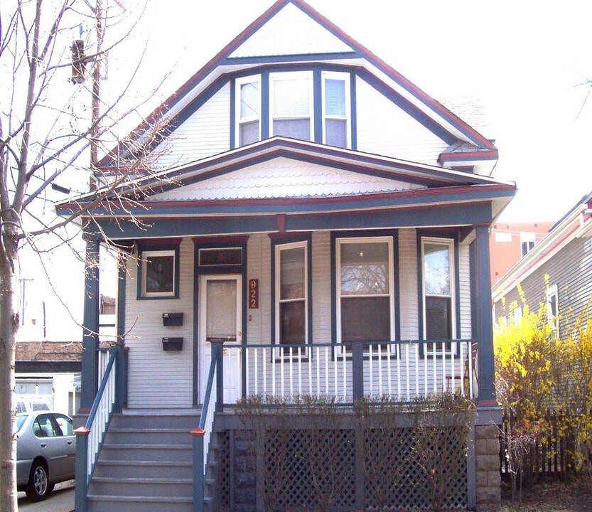 922 S Grove Ave, Unit 1 in Oak Park, IL - Foto de edificio