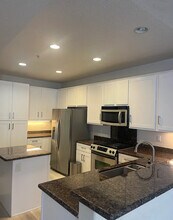 12664 Chapman Ave in Garden Grove, CA - Building Photo - Building Photo
