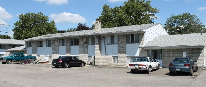 Krauter Apartments in Garden City, MI - Foto de edificio