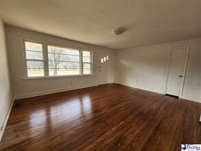 2345 W McCown Dr in Florence, SC - Building Photo - Building Photo