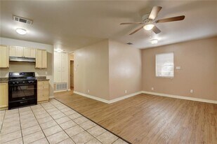 2714 Whitis Ave in Austin, TX - Building Photo