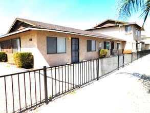 1230 Valencia Ave in Hemet, CA - Building Photo - Building Photo