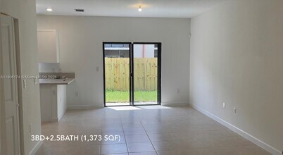 752 NE 208th Ln in North Miami Beach, FL - Building Photo - Building Photo