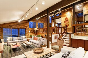 198 Bridge Ln in Snowmass Village, CO - Building Photo