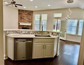 700 Auburndale Dr in Euless, TX - Building Photo - Building Photo