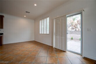 2412 Energized Ct in Henderson, NV - Building Photo - Building Photo