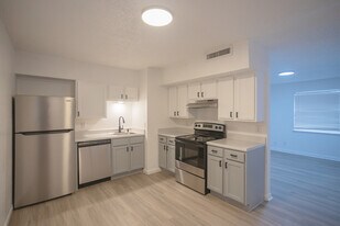 Midpoint on Wilshire Apartamentos