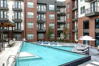 Lenox Cooper in Arlington, TX - Building Photo - Building Photo