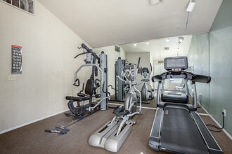 Sunrise Wood Apartments in Citrus Heights, CA - Building Photo - Interior Photo