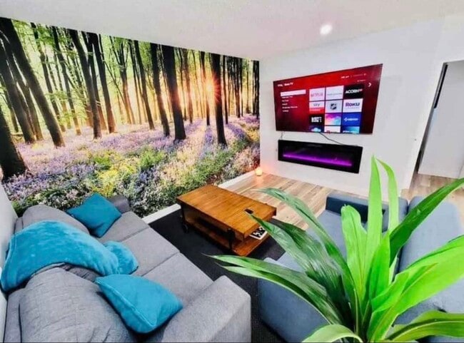 property at 1871 Coquitlam Av