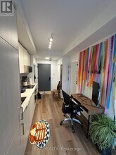 308 Jarvis St in Toronto, ON - Building Photo - Building Photo