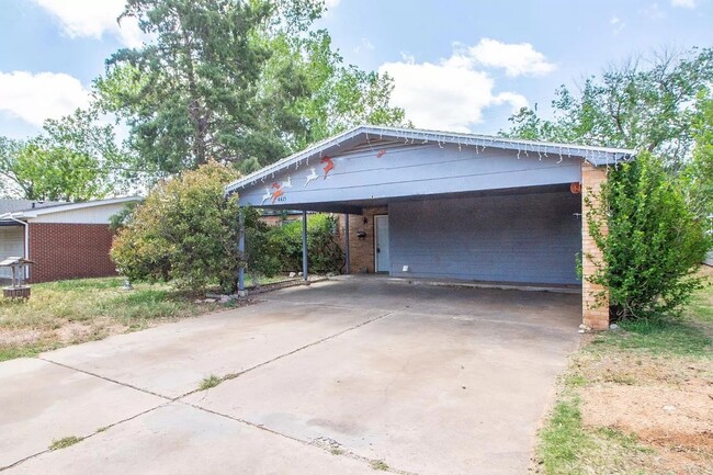 4415 49th St in Lubbock, TX - Building Photo - Building Photo