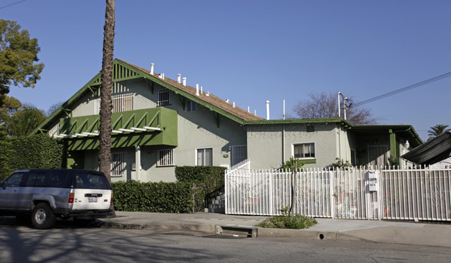 427 W C St in Ontario, CA - Foto de edificio - Building Photo