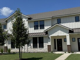 606 Mercado St in Temple, TX - Building Photo