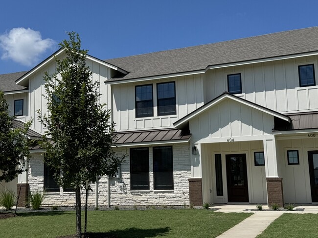 property at 606 Mercado St
