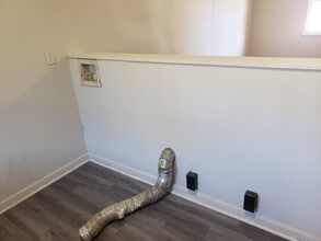 219 Nichol St, Unit A in Greenville, SC - Foto de edificio - Building Photo