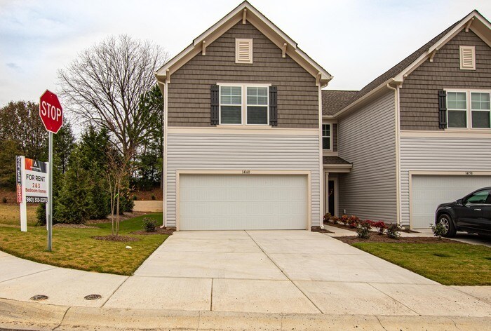 14128 Clayborn St in Midland, NC - Building Photo