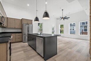 308 Oak St in Slinger, WI - Building Photo