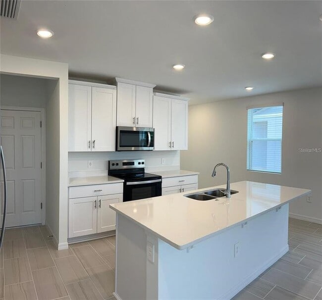 16456 Happy Eagle Dr in Clermont, FL - Building Photo - Building Photo