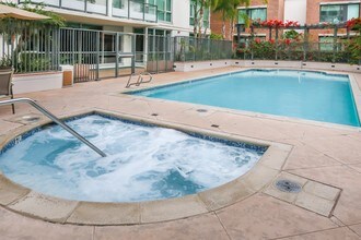 325 Seventh Ave-Unit -603 in San Diego, CA - Building Photo - Building Photo